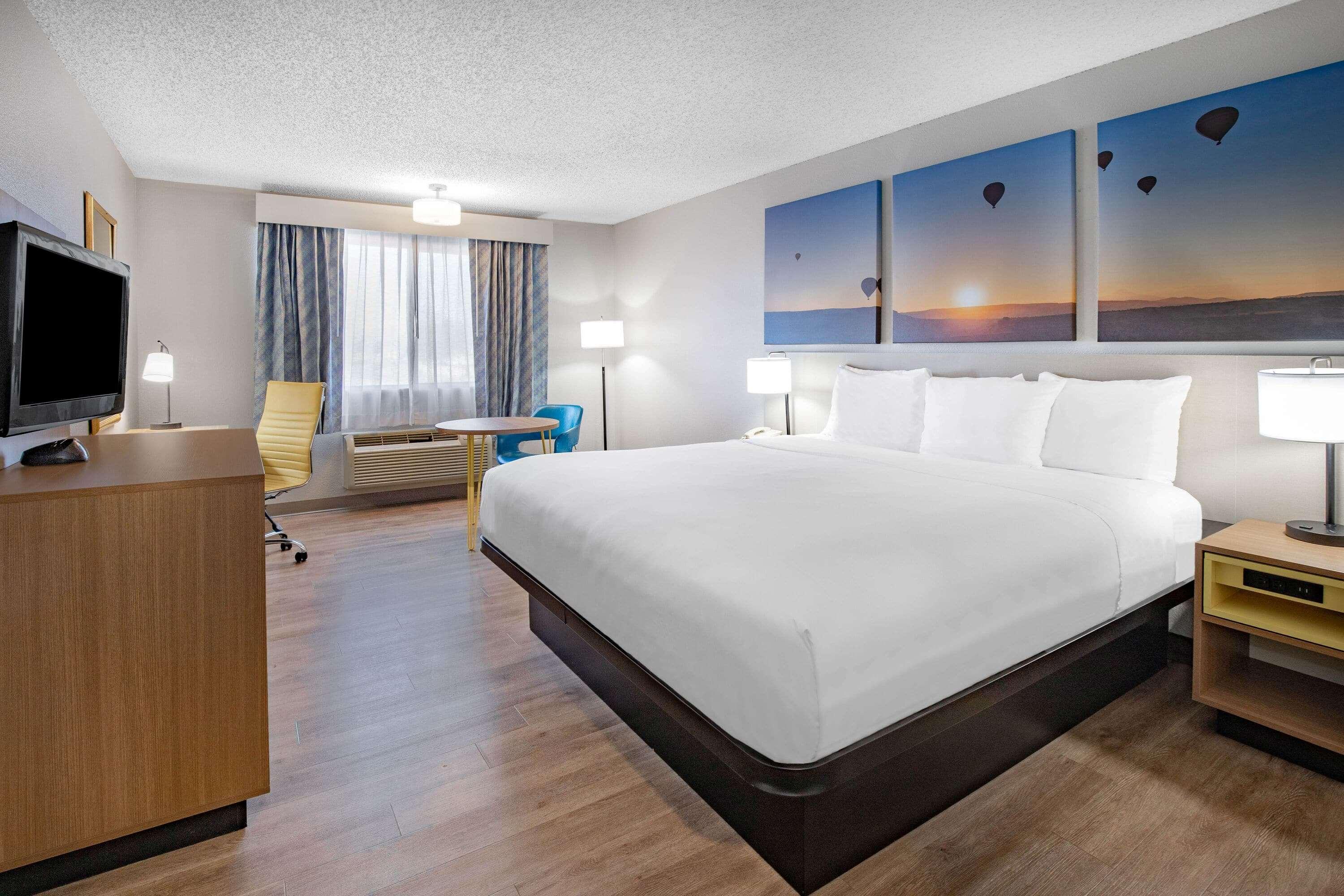 Days Inn By Wyndham Bernalillo Bagian luar foto